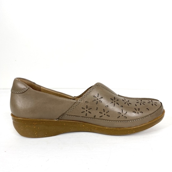 Clarks Everlay Dairyn Taupe Leather Slip On Comfort Loafer Sz. 7 M - Picture 6 of 13